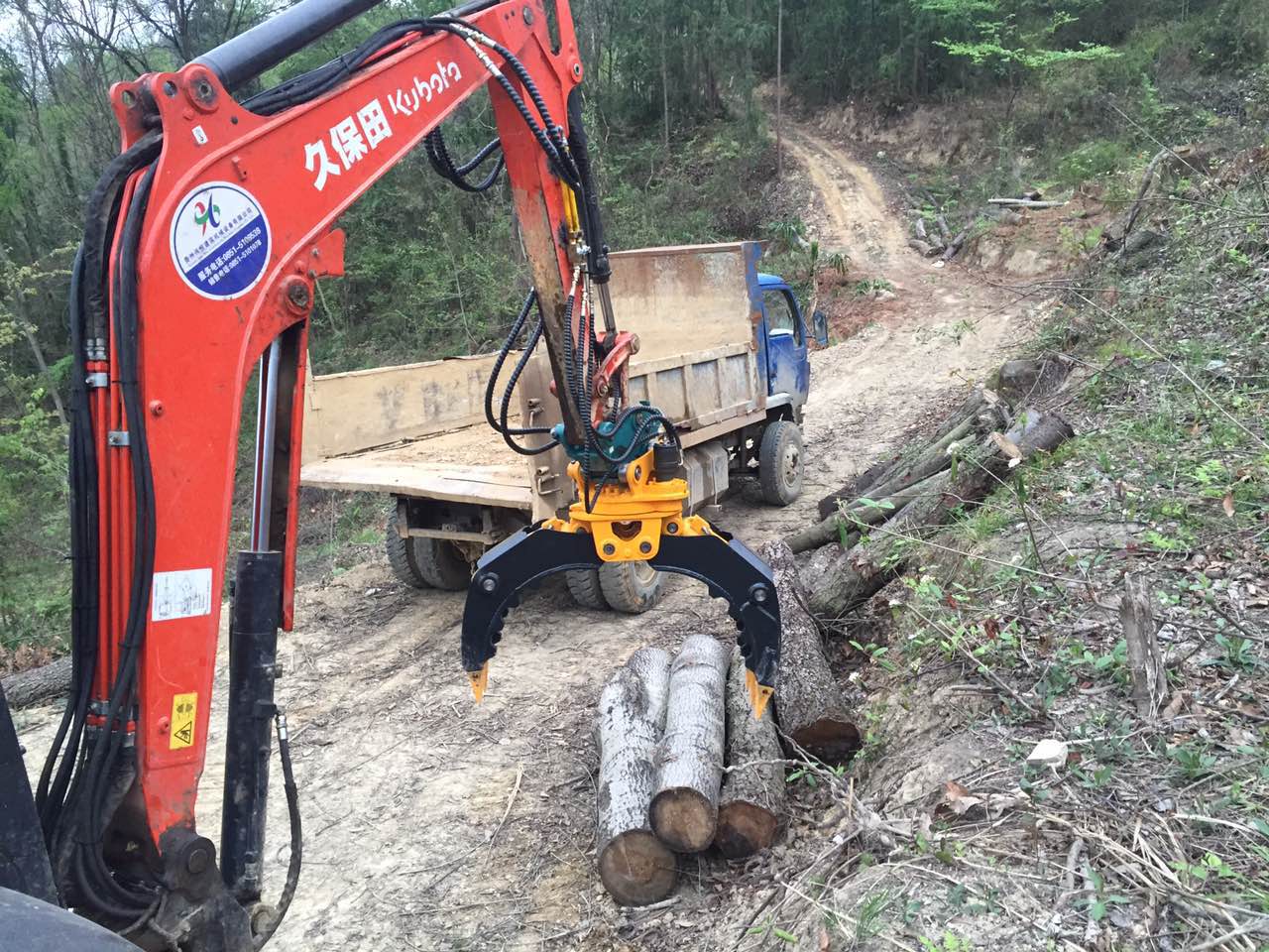 Hydraulic Rotating Log Grapple